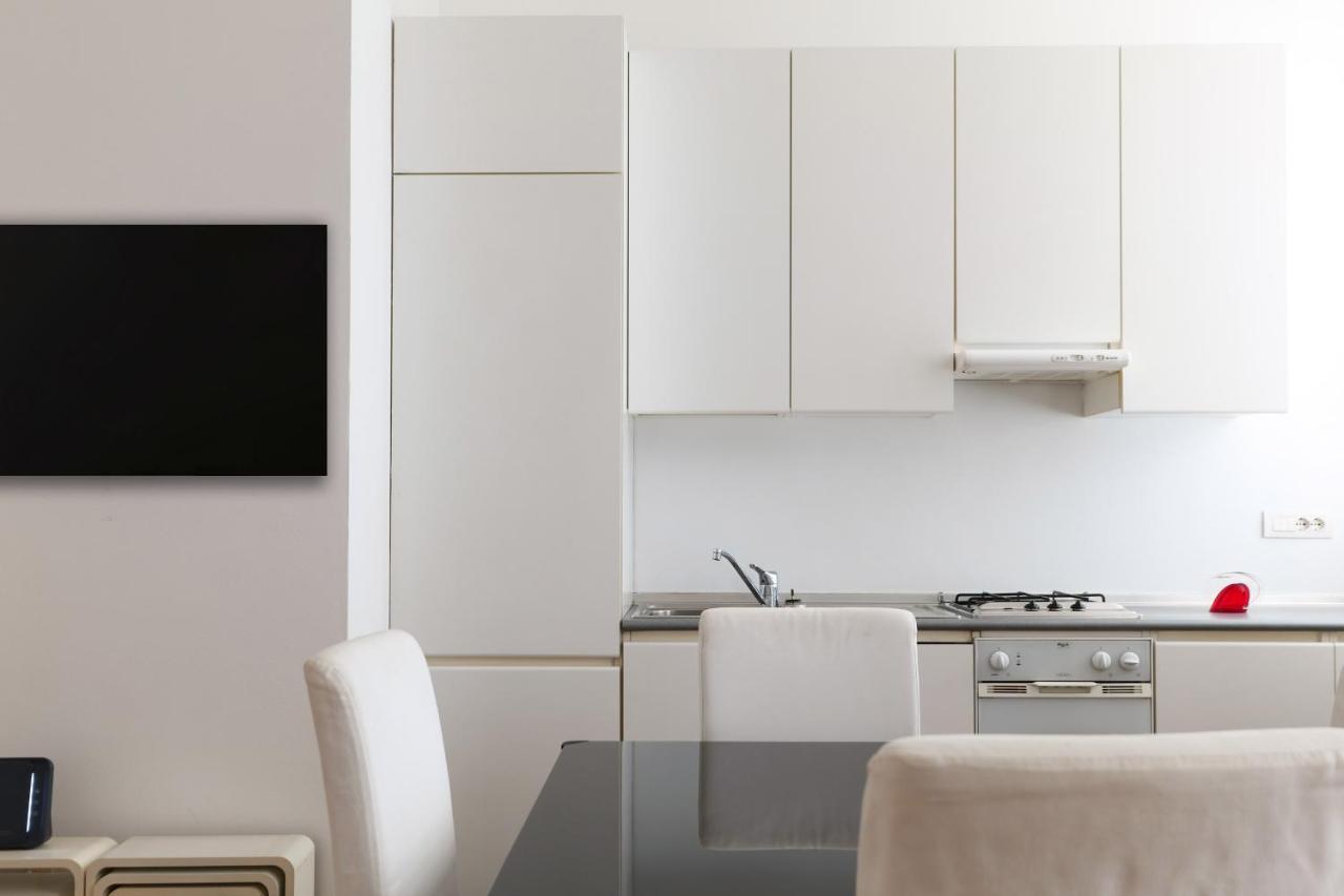 Charming San Babila Apt. Milánó Kültér fotó